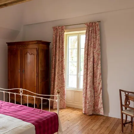 D'hotes Chateau De Etienne Du Bois