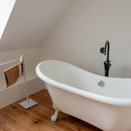 D'hotes Chateau De Etienne Du Bois